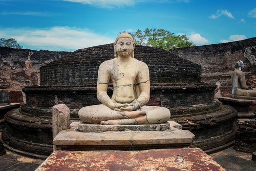 temple  srilanka  n