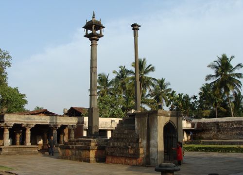 temple lamp post stone