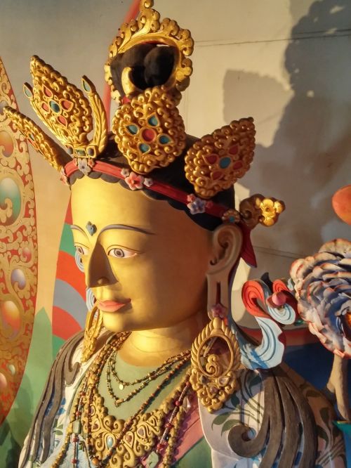 temple buddha figure