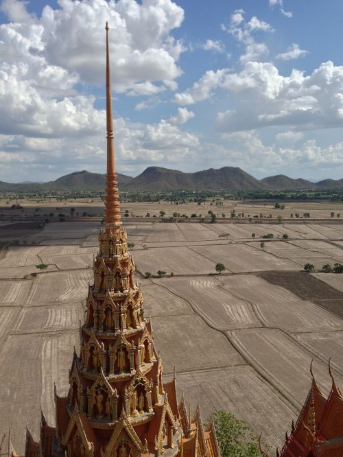 temple thailand kanchanaburi