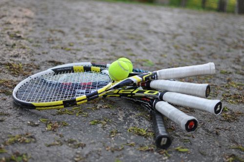 tennis racquet sports