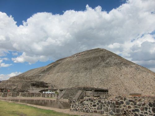 teotihuacan pyramid mexico