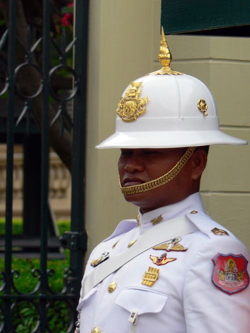 thailand guard royal palace