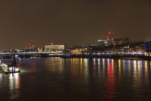 thames reflection river