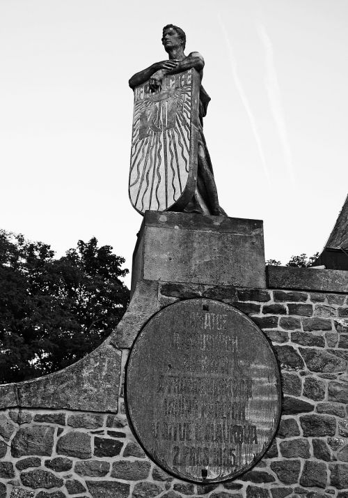 the cairn of peace statue monument