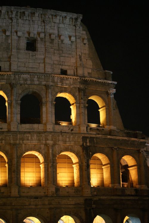 the coliseum rome monument