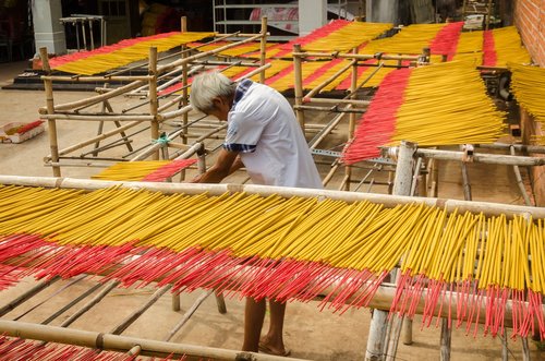 the craft of making incense  exposure to incense  color