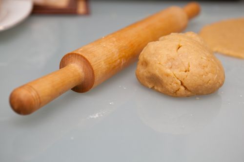 the dough rolling pin cooking