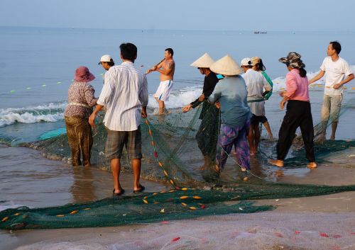 the fishing village drag-net the sea