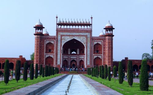 the great gate taj mahal darwaza-i-rauza