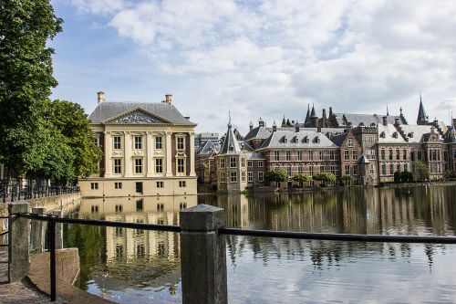 the hague pond architecture