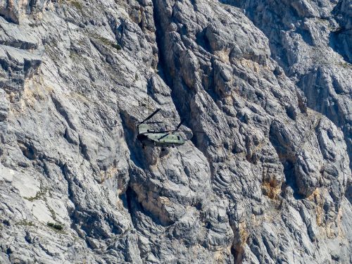 the knorr hut reintal zugspitze