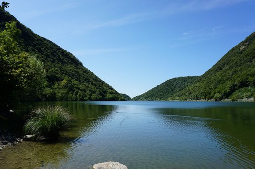 the lake of segrino  segrino  como