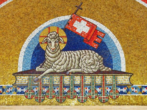 the lamb jesus easter symbol