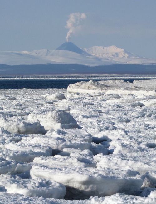 the pacific ocean sea volcano