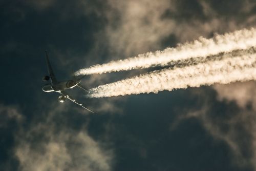 the plane alitalia clouds