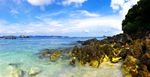 the popularity of the sea reef blue sky