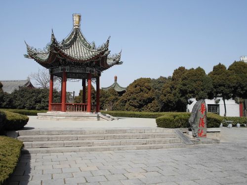 the scenery gazebo huaqing pool