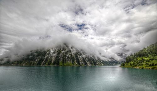 the schlegeis reservoir tyrol zillertal