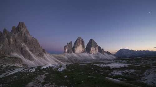 the three peaks of lavaredo  mountains  sky