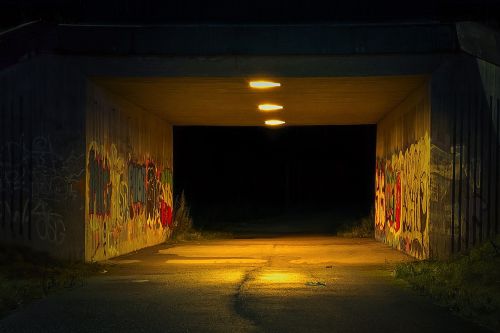 the tunnel night grim