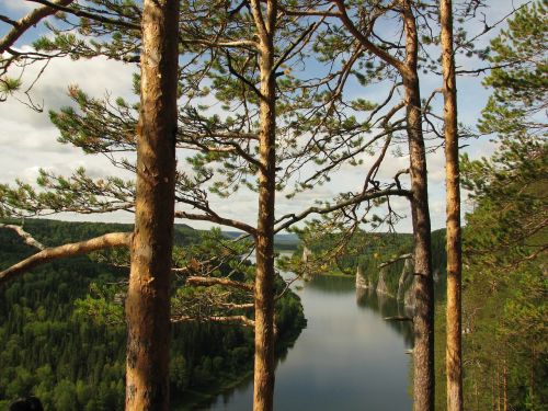 the vishera river height rocks