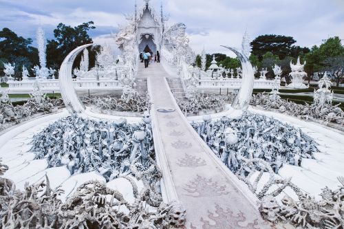 the white temple thailand building