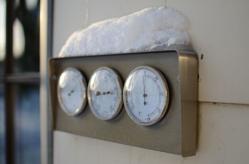thermometer winter snow