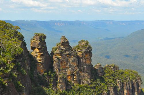 Three Sisters