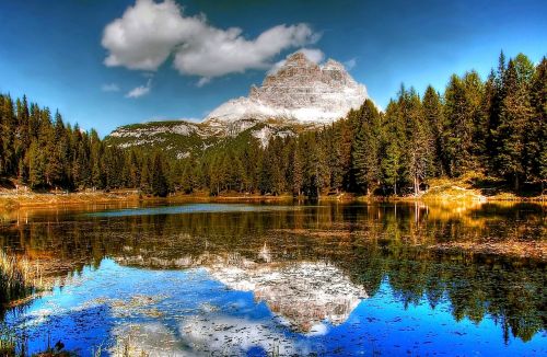 three zinnen dolomites mountains