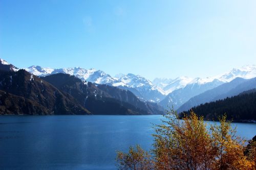 tianchi lake snow