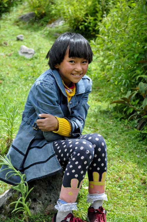 tibet kids grassland