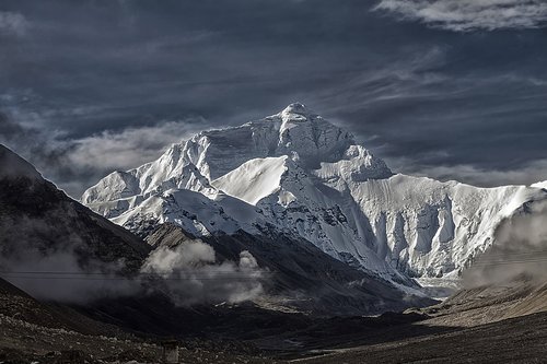 tibet  mount everest  tschomolangma