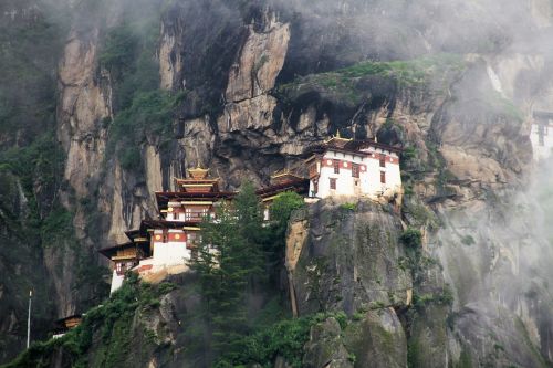 tigers nest monastery bhuddist