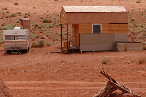 tiny  house  navajo