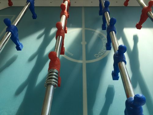 tischfussball töggele fusballkasten