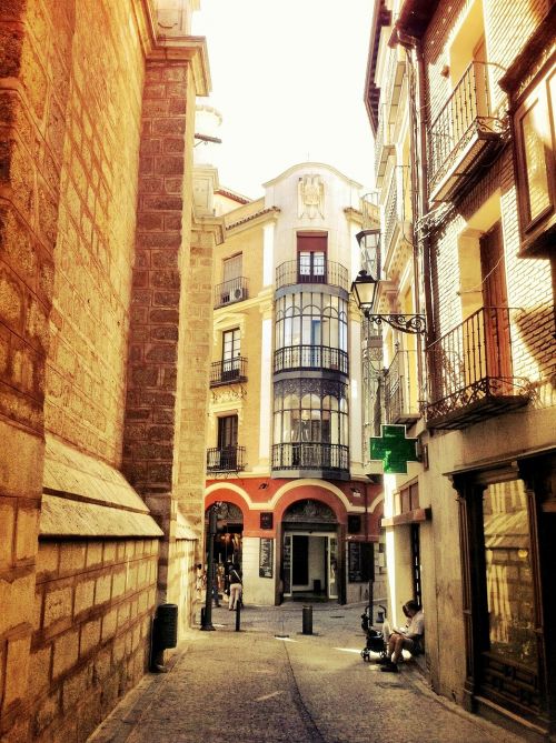 toledo street balcony