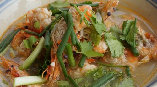 tom yum goong hot and sour soup shrimp