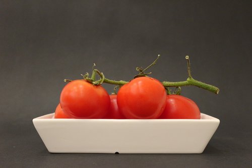 tomato  bowl  yesil tomatoes