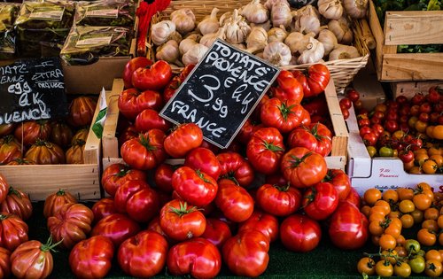 tomatoes  garlic  greens