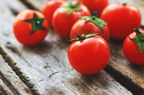 tomatoes  tomato  cherry
