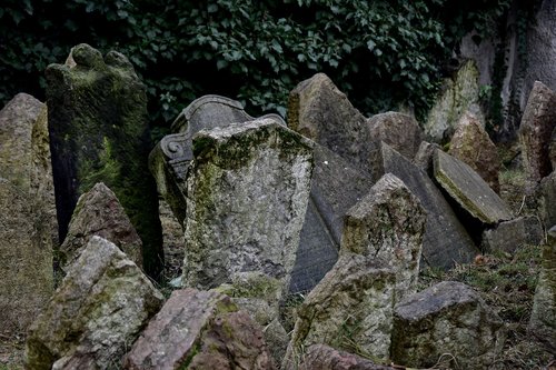 tombstone  czech  prague
