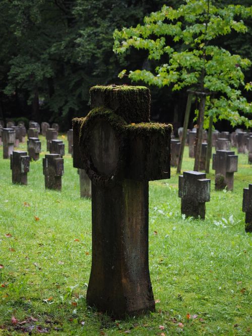 tombstone forest cemetery stuttgart cemetery