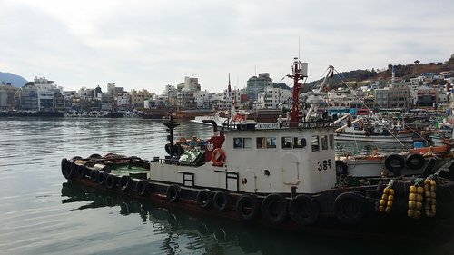 tongyeong terminal  tongyeong  sea