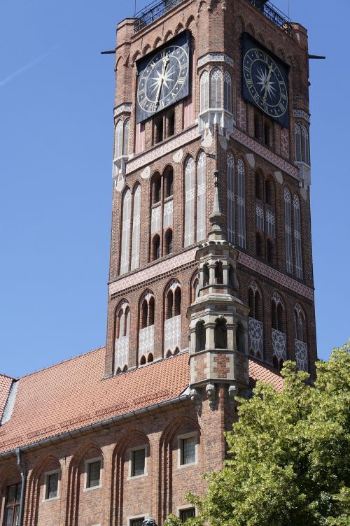 toruń tower clock