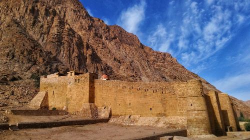 tourism stone desert