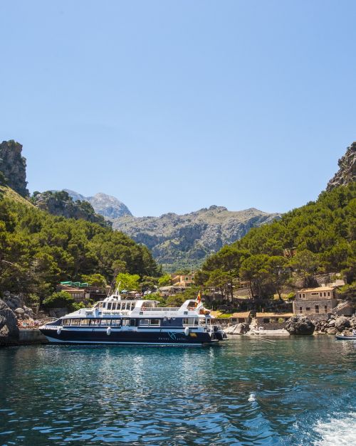 tourist boat the calobra escorca