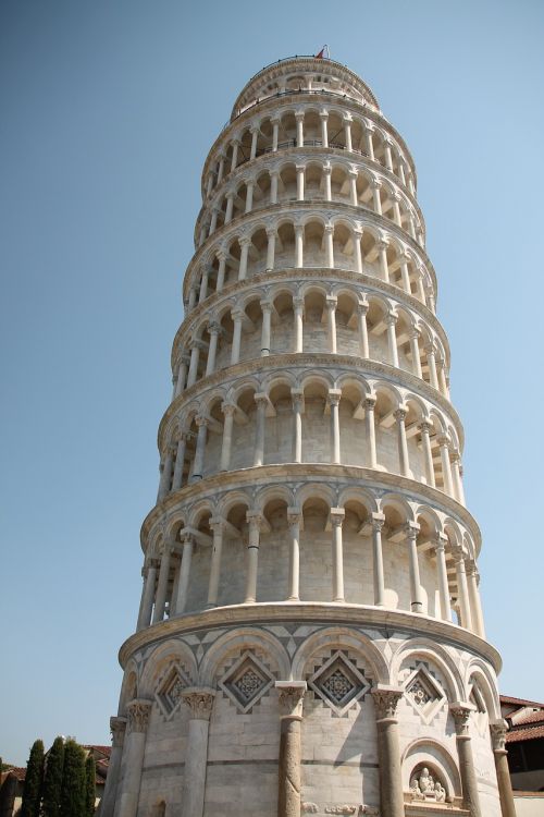 tower pisa statue