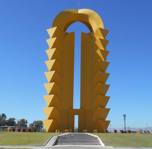 tower monument sculpture