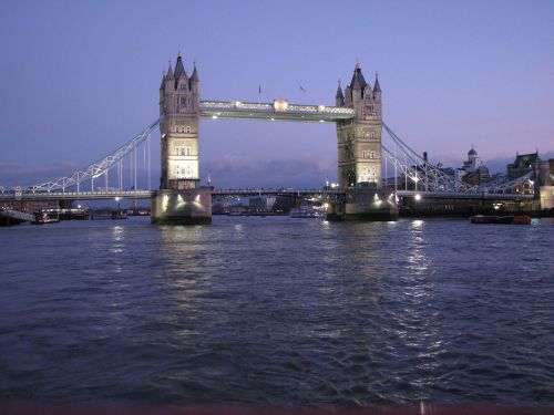 tower bridge london uk